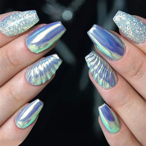 Chrome Powder Nails: The Ultimate Accessory for Any Occasion